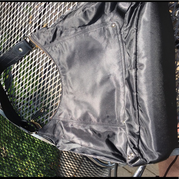 Gap black purse - Picture 2 of 3